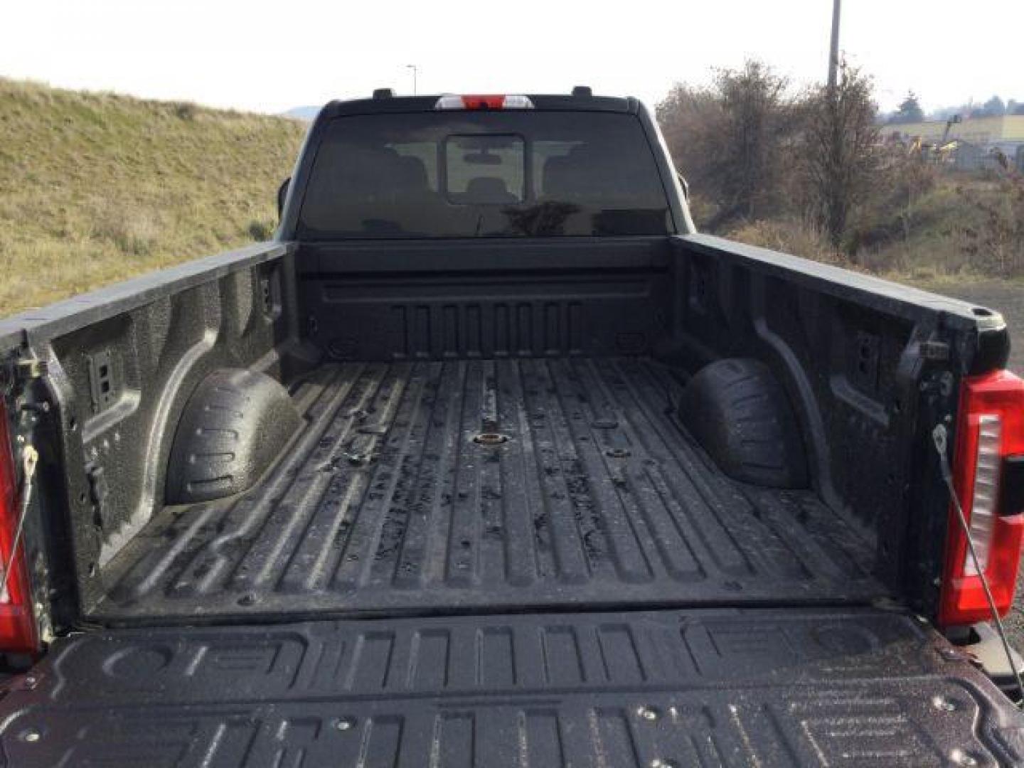 2024 Agate Black Metallic /Medium Dark Slate Ford F-350 Crew Cab STX Long Bed 4WD (1FT8W3BT8RE) with an Powerstroke 6.7L V-8 diesel direct injection engine, 10-speed automatic transmission, located at 1801 Main Street, Lewiston, 83501, (208) 743-9371, 46.417065, -117.004799 - Photo#10