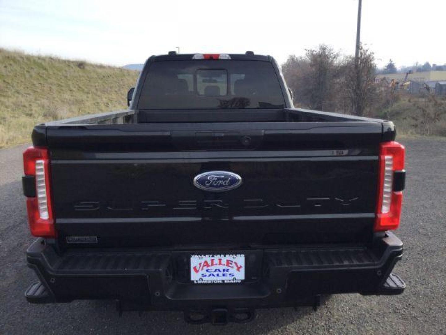 2024 Agate Black Metallic /Medium Dark Slate Ford F-350 Crew Cab STX Long Bed 4WD (1FT8W3BT8RE) with an Powerstroke 6.7L V-8 diesel direct injection engine, 10-speed automatic transmission, located at 1801 Main Street, Lewiston, 83501, (208) 743-9371, 46.417065, -117.004799 - Photo#11