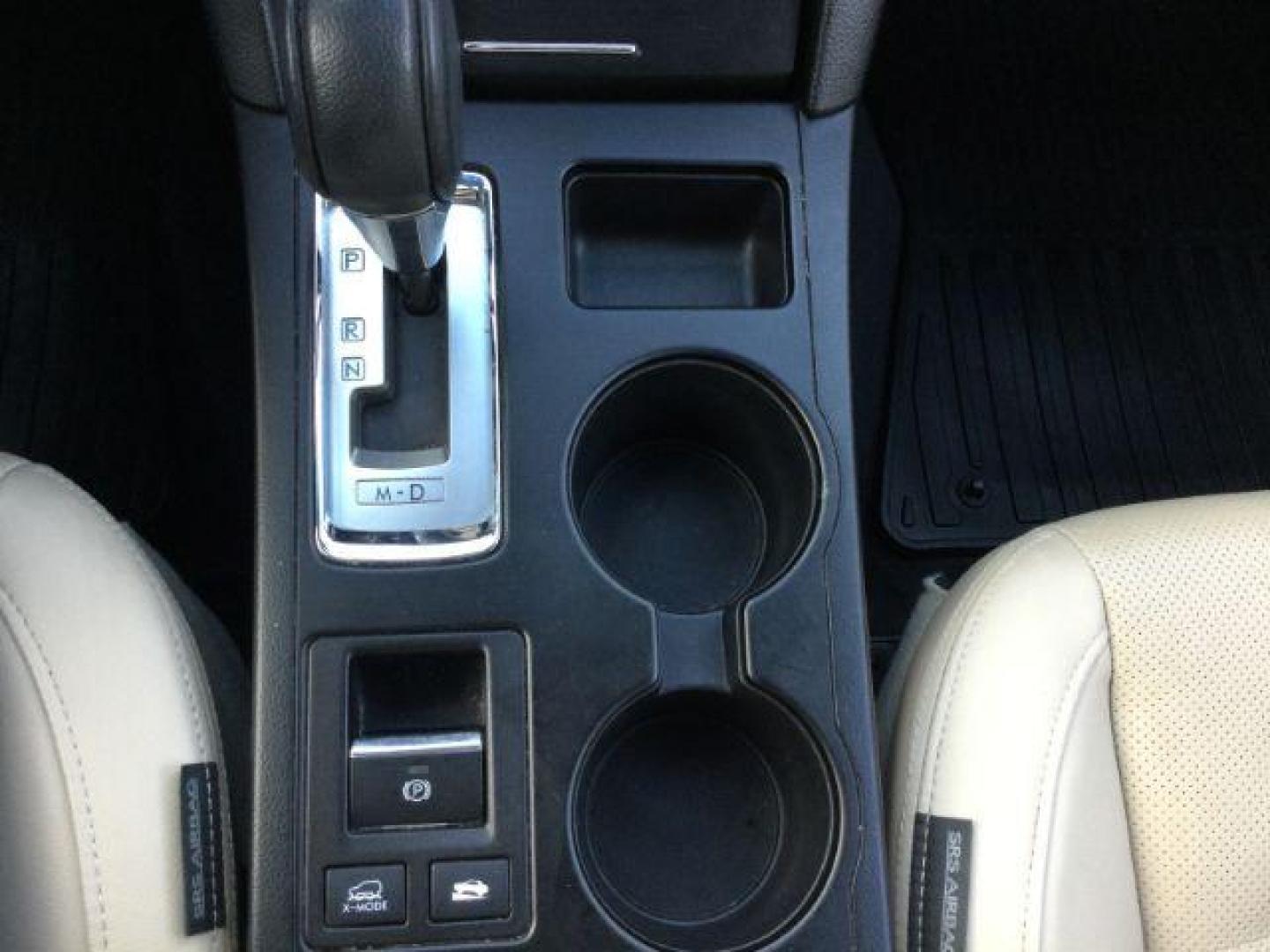 2016 Wilderness Green Metallic /Warm Ivory Leather, leather Subaru Outback 2.5i Limited (4S4BSANC3G3) with an 2.5L H4 DOHC 16V engine, Continuously Variable Transmission transmission, located at 1801 Main Street, Lewiston, 83501, (208) 743-9371, 46.417065, -117.004799 - Photo#12