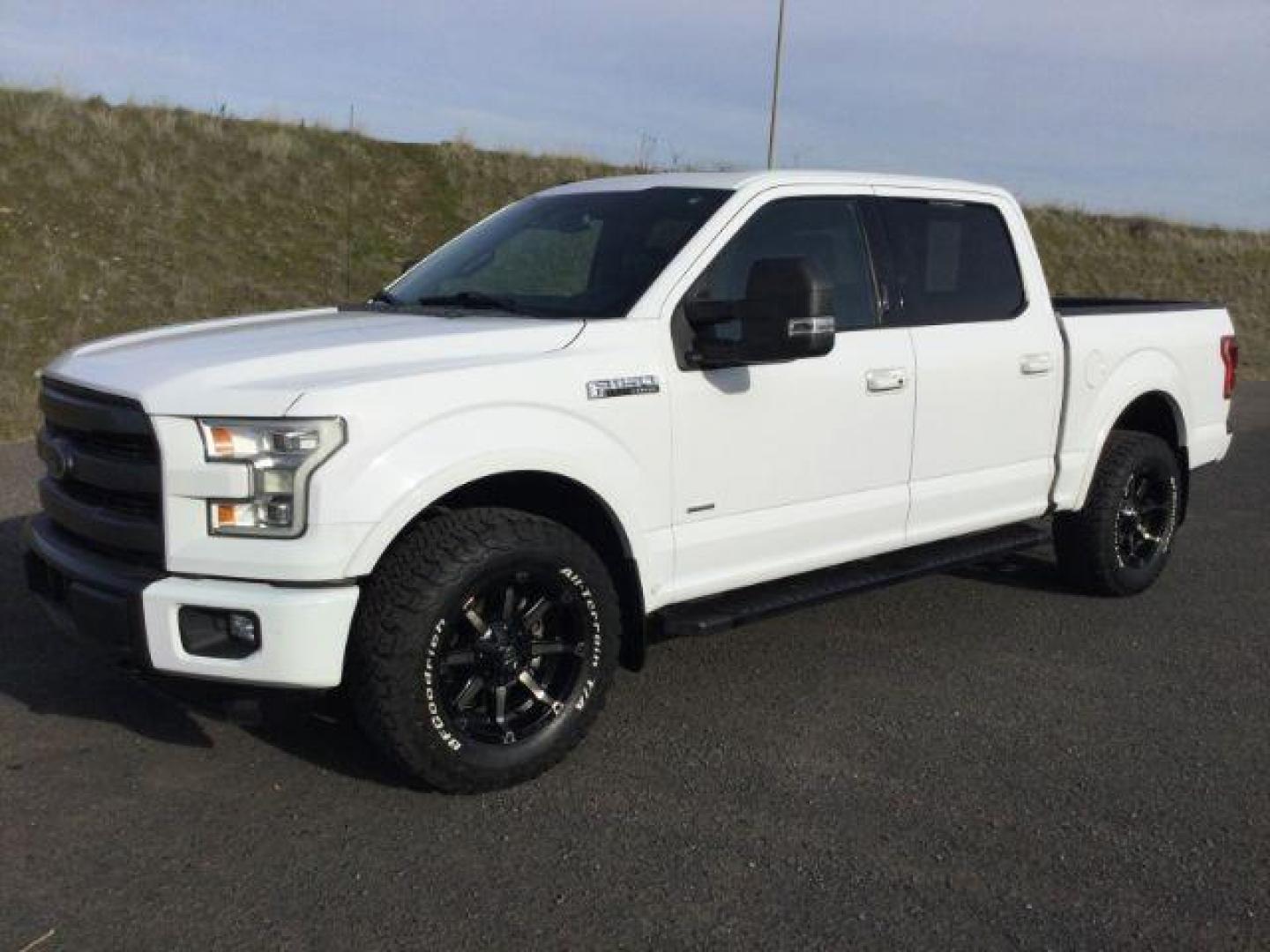 2015 Oxford White /Black Leather Ford F-150 Lariat SuperCrew 5.5ft Bed 4WD (1FTEW1EG1FK) with an EcoBoost 3.5L V-6 gasoline direct injection engine, 6-Speed Automatic transmission, located at 1801 Main Street, Lewiston, 83501, (208) 743-9371, 46.417065, -117.004799 - Photo#0