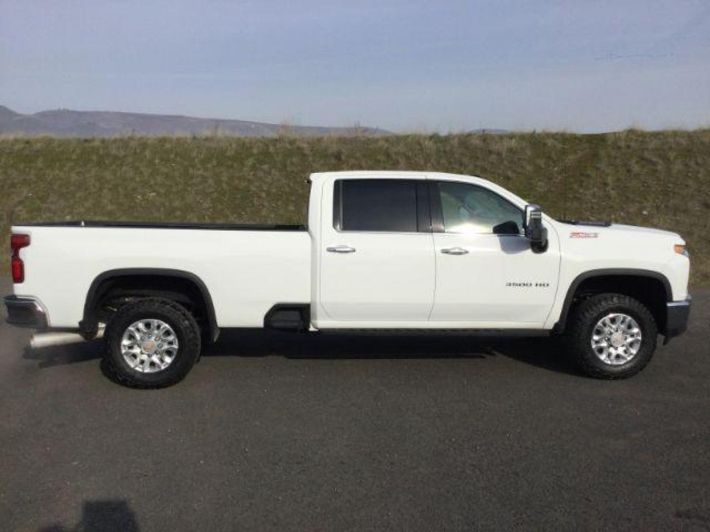 2023 Summit White /Jet Black Chevrolet Silverado 3500HD Crew Cab LTZ Long Bed 4x4 (1GC4YUEY1PF) with an Duramax 6.6L V-8 diesel direct injection engine, 10-speed automatic transmission, located at 1801 Main Street, Lewiston, 83501, (208) 743-9371, 46.417065, -117.004799 - Photo#8