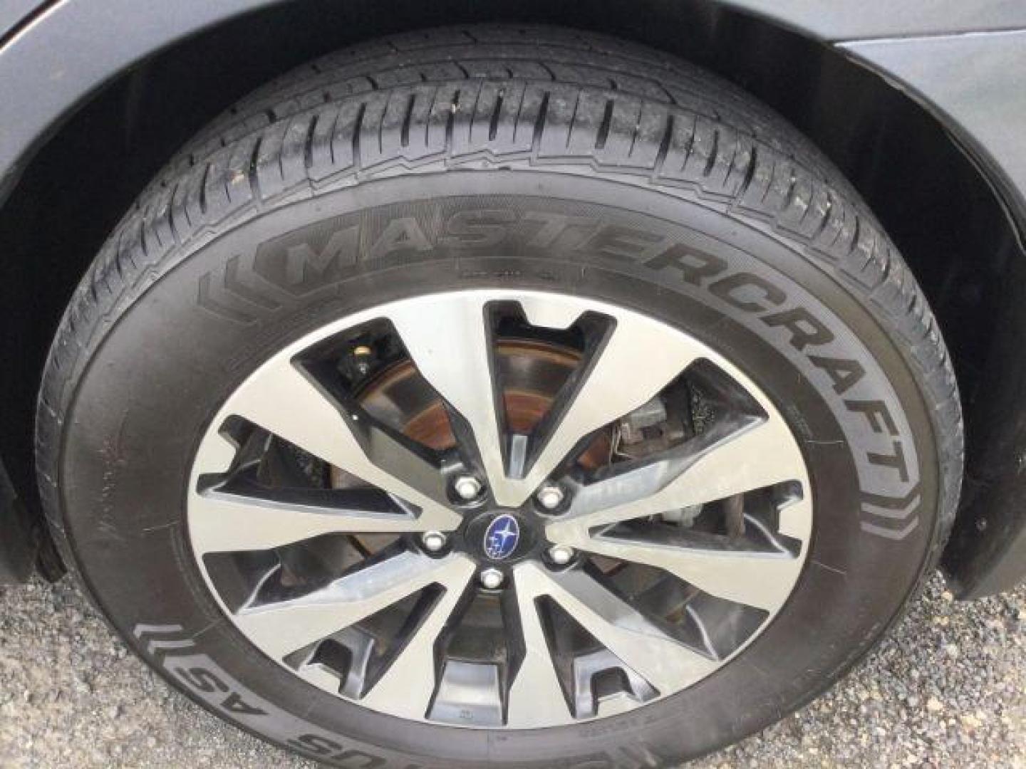 2016 Twilight Blue Metallic /Slate Black Subaru Outback 2.5i Limited (4S4BSANC9G3) with an 2.5L H-4 DOHC engine, Continuously Variable Transmission transmission, located at 1801 Main Street, Lewiston, 83501, (208) 743-9371, 46.417065, -117.004799 - Photo#20