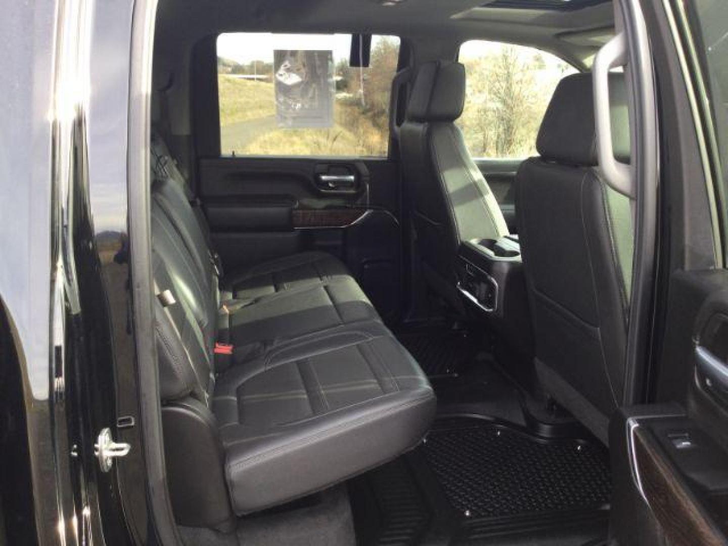 2023 Onyx Black /Jet Black GMC Sierra 3500HD Crew Cab Denali 4WD (1GT49WEY1PF) with an Duramax 6.6L V-8 diesel direct injection engine, 10 speed automatic transmission, located at 1801 Main Street, Lewiston, 83501, (208) 743-9371, 46.417065, -117.004799 - Photo#21