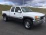 1999 Summit White /Graphite GMC Sierra 2500 SLE (1GTGK29U0XE) with an Vortec 6L V-8 regular unleaded engine, 4 speed Automatic transmission, located at 1801 Main Street, Lewiston, 83501, (208) 743-9371, 46.417065, -117.004799 - Photo#12