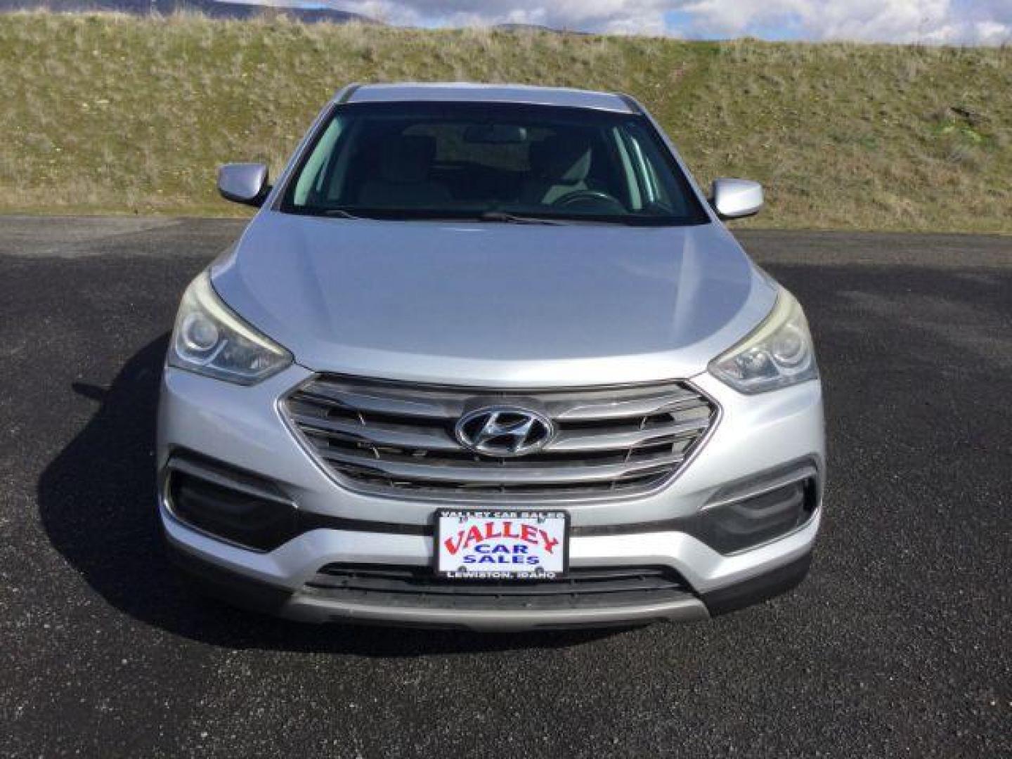 2018 Sparkling Silver /Gray Hyundai Santa Fe Sport 2.4L (5XYZTDLB0JG) with an Theta II 2.4L I-4 gasoline direct injection engine, 6-Speed Automatic transmission, located at 1801 Main Street, Lewiston, 83501, (208) 743-9371, 46.417065, -117.004799 - Photo#14