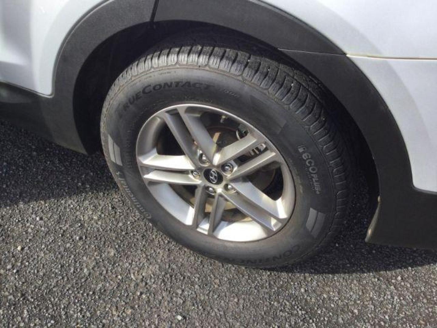 2018 Sparkling Silver /Gray Hyundai Santa Fe Sport 2.4L (5XYZTDLB0JG) with an Theta II 2.4L I-4 gasoline direct injection engine, 6-Speed Automatic transmission, located at 1801 Main Street, Lewiston, 83501, (208) 743-9371, 46.417065, -117.004799 - Photo#19