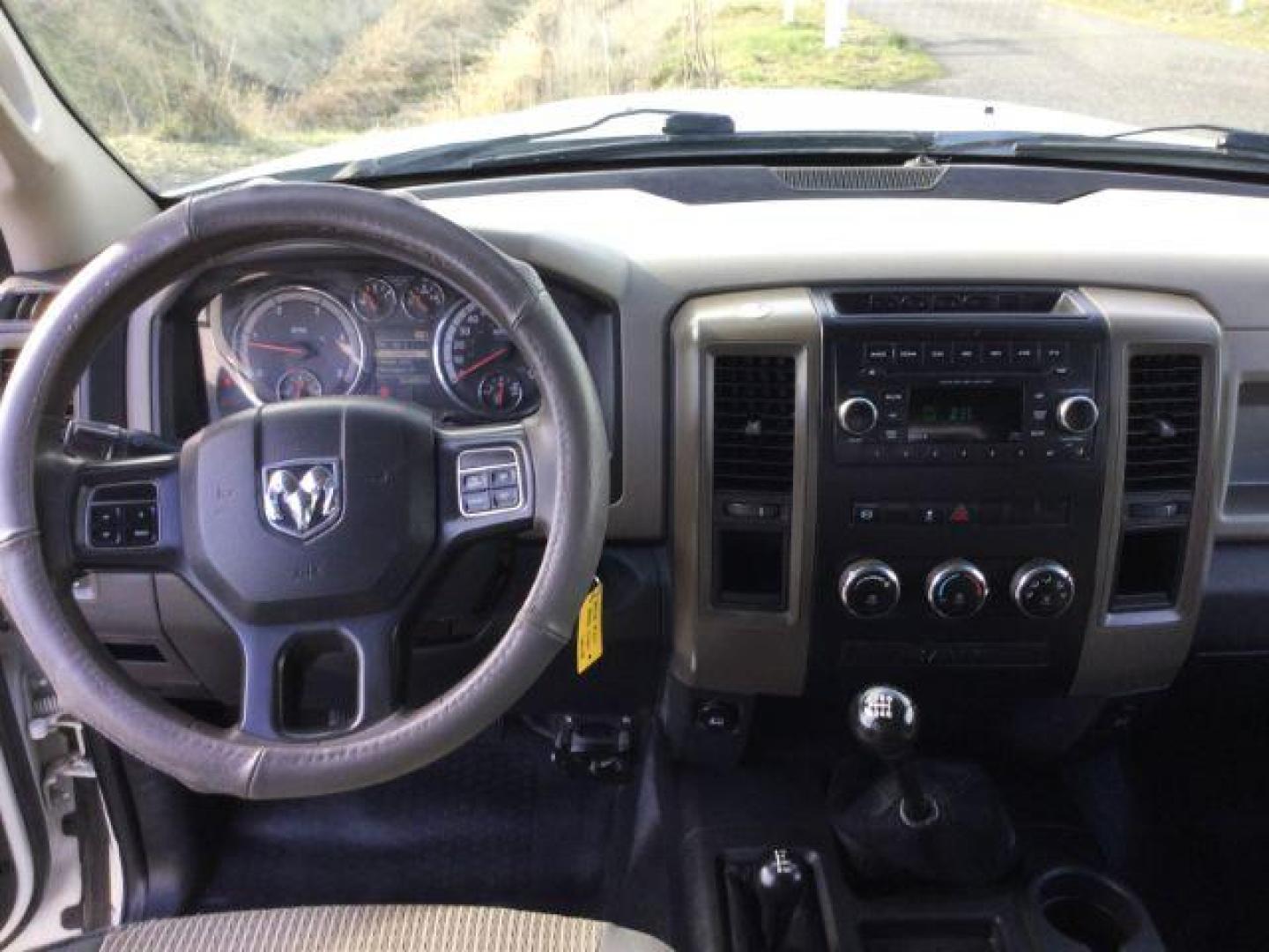 2012 Bright White /Dark Slate/Medium Graystone Cloth Interior RAM 3500 ST Crew Cab LWB 4WD (3C63D3GL5CG) with an 6.7L L6 OHV 24V TURBO DIESEL engine, 6-Speed Manual Transmission transmission, located at 1801 Main Street, Lewiston, 83501, (208) 743-9371, 46.417065, -117.004799 - Photo#4