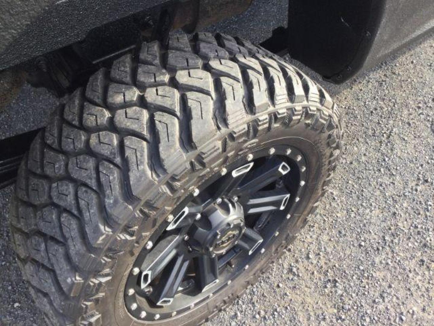 2012 Bright White /Dark Slate/Medium Graystone Cloth Interior RAM 3500 ST Crew Cab LWB 4WD (3C63D3GL5CG) with an 6.7L L6 OHV 24V TURBO DIESEL engine, 6-Speed Manual Transmission transmission, located at 1801 Main Street, Lewiston, 83501, (208) 743-9371, 46.417065, -117.004799 - Photo#17