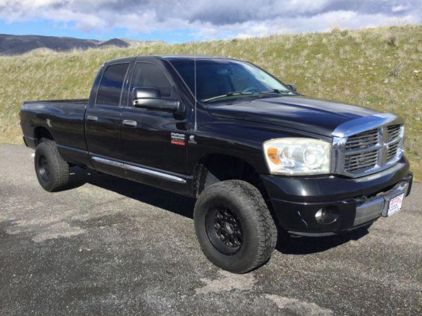 2009 Brilliant Black Crystal Pearlcoat Dodge Ram 2500 Laramie (3D7KS28L09G) , located at 1801 Main Street, Lewiston, 83501, (208) 743-9371, 46.417065, -117.004799 - Photo#2