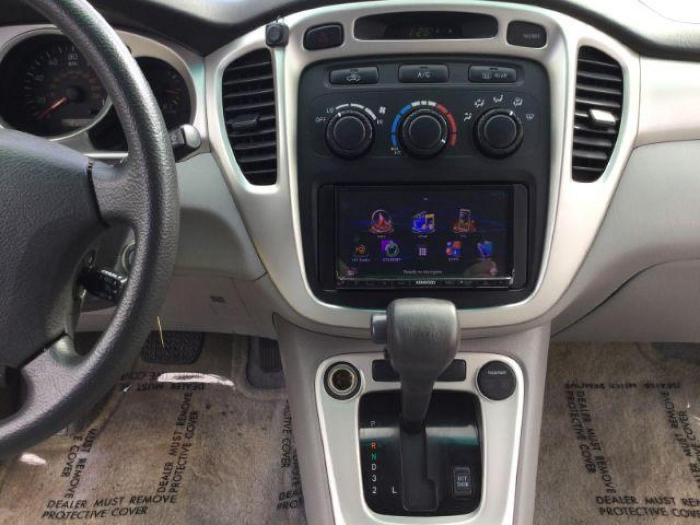 2006 Millennium Silver Metallic Toyota Highlander Sport V6 (JTEEP21A560) with an 3.3L V-6 DOHC engine, located at 1801 Main Street, Lewiston, 83501, (208) 743-9371, 46.417065, -117.004799 - Photo#7