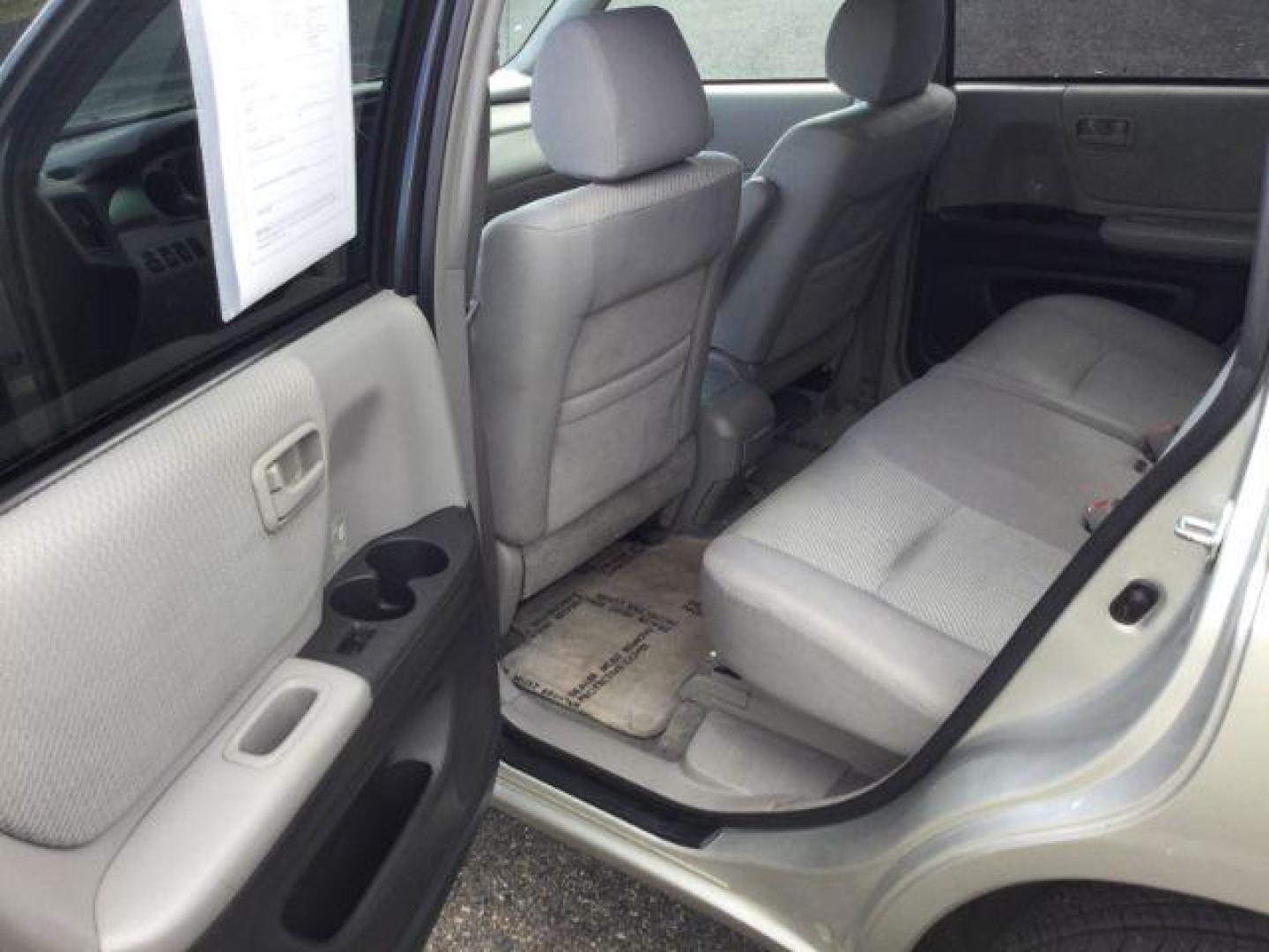 2006 Millennium Silver Metallic Toyota Highlander Sport V6 (JTEEP21A560) with an 3.3L V-6 DOHC engine, located at 1801 Main Street, Lewiston, 83501, (208) 743-9371, 46.417065, -117.004799 - Photo#18