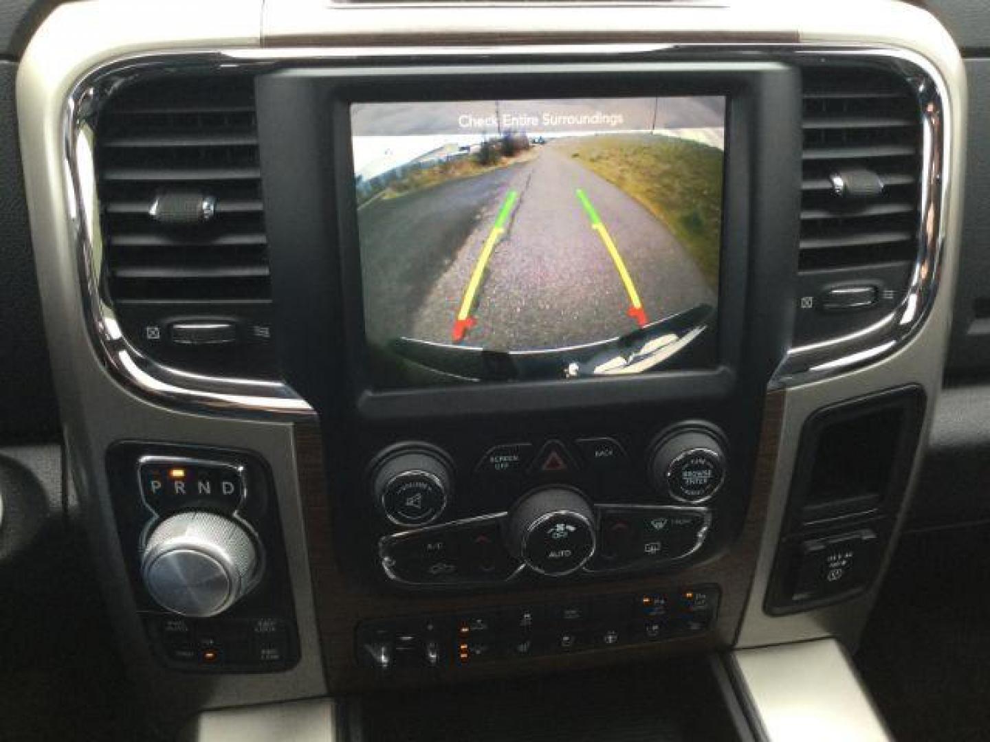 2015 Granite Crystal Metallic Clearcoat /Black Ram 1500 Laramie Crew Cab 4WD (1C6RR7VM0FS) with an EcoDiesel 3L V-6 diesel direct injection engine, 8-Speed Automatic transmission, located at 1801 Main Street, Lewiston, 83501, (208) 743-9371, 46.417065, -117.004799 - Photo#26
