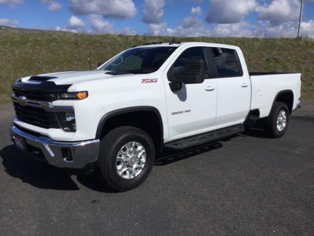 photo of 2024 Chevrolet Silverado 3500HD Crew Cab Long Bed LT 4WD