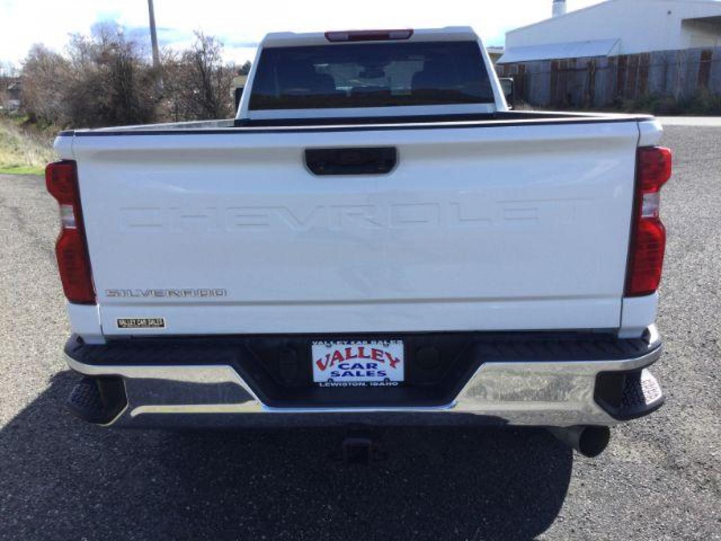 2024 Summit White /Jet Black Chevrolet Silverado 3500HD Crew Cab Long Bed LT 4WD (1GC4YTEY7RF) with an Duramax 6.6L V-8 diesel direct injection engine, 10-speed automatic transmission, located at 1801 Main Street, Lewiston, 83501, (208) 743-9371, 46.417065, -117.004799 - Photo#17