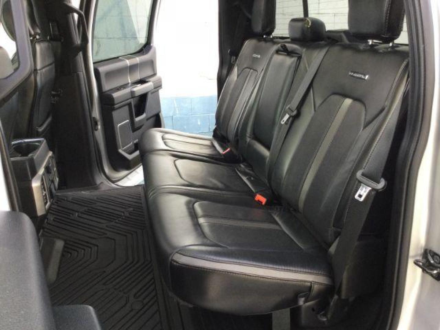 2019 Ingot Silver Metallic /Black Ford F-350 Platinum Crew Cab Long Bed 4WD (1FT8W3BT6KE) with an Powerstroke 6.7L V-8 diesel direct injection engine, 6-Speed Automatic transmission, located at 1801 Main Street, Lewiston, 83501, (208) 743-9371, 46.417065, -117.004799 - Photo#7