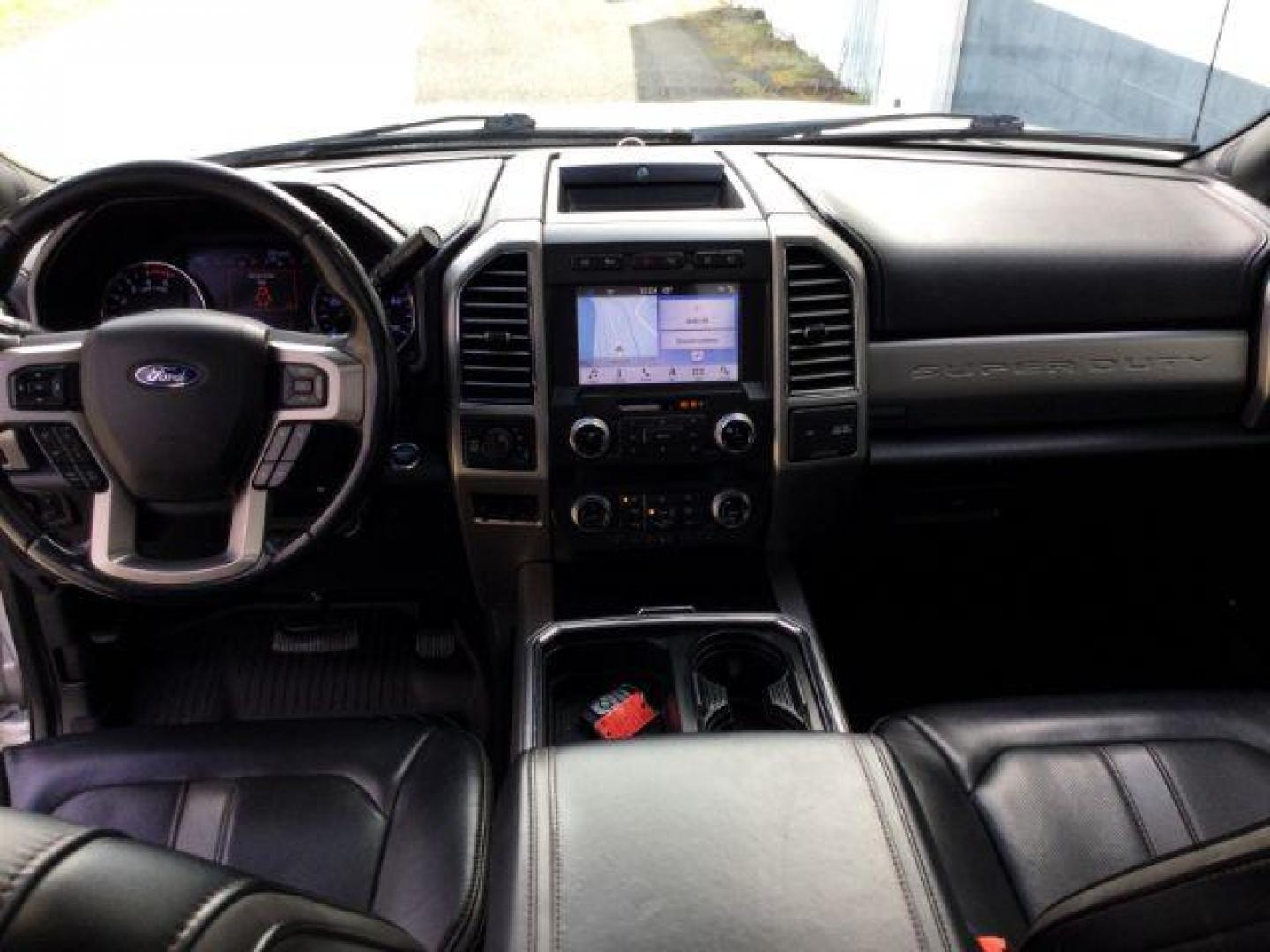 2019 Ingot Silver Metallic /Black Ford F-350 Platinum Crew Cab Long Bed 4WD (1FT8W3BT6KE) with an Powerstroke 6.7L V-8 diesel direct injection engine, 6-Speed Automatic transmission, located at 1801 Main Street, Lewiston, 83501, (208) 743-9371, 46.417065, -117.004799 - Photo#19