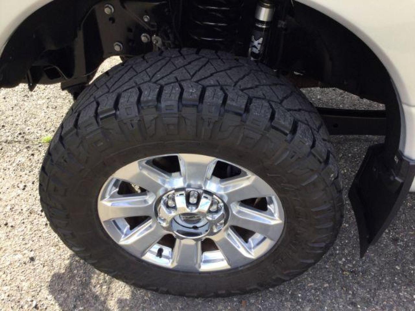 2019 Ingot Silver Metallic /Black Ford F-350 Platinum Crew Cab Long Bed 4WD (1FT8W3BT6KE) with an Powerstroke 6.7L V-8 diesel direct injection engine, 6-Speed Automatic transmission, located at 1801 Main Street, Lewiston, 83501, (208) 743-9371, 46.417065, -117.004799 - Photo#25