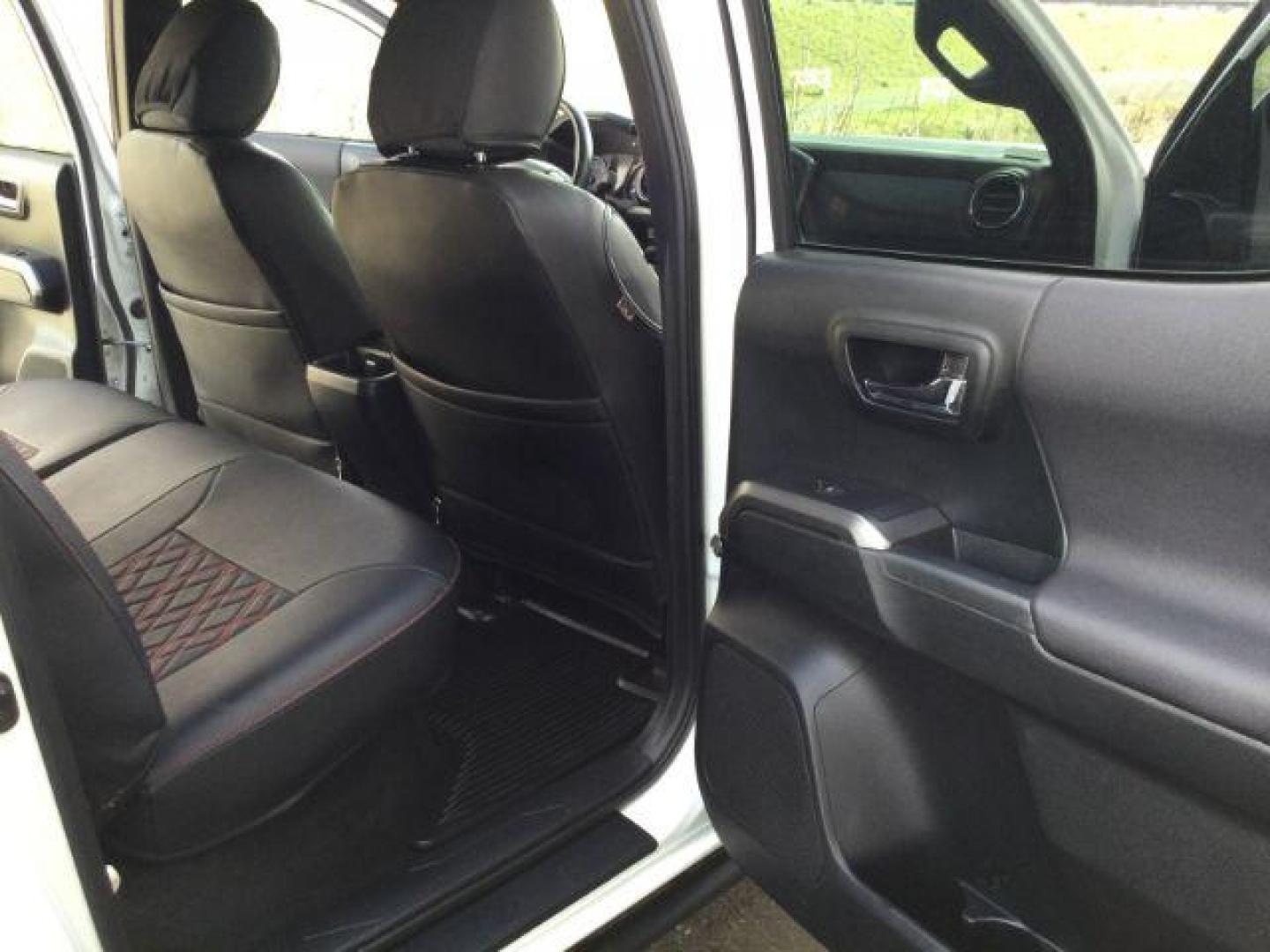 2018 Super White /BLACK LEATHER w/Red stitching Toyota Tacoma Crew Cab TRD Pro 4WD (5TFCZ5AN2JX) with an 3.5L V6 DOHC 24V engine, 6-Speed Manual Transmission transmission, located at 1801 Main Street, Lewiston, 83501, (208) 743-9371, 46.417065, -117.004799 - Photo#8