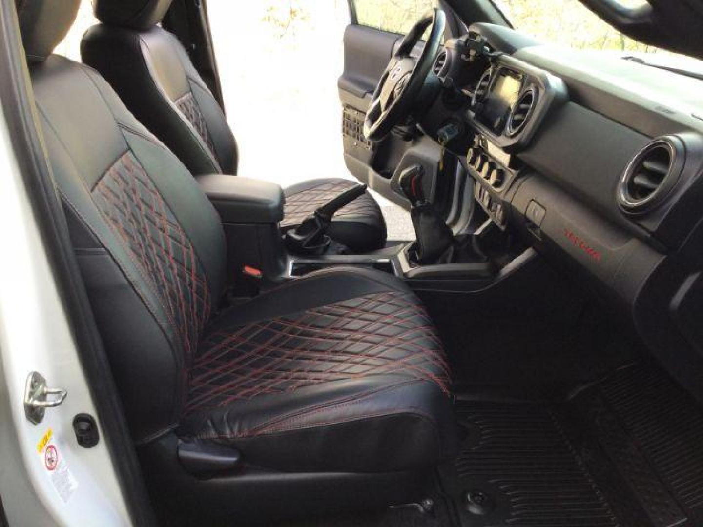 2018 Super White /BLACK LEATHER w/Red stitching Toyota Tacoma Crew Cab TRD Pro 4WD (5TFCZ5AN2JX) with an 3.5L V6 DOHC 24V engine, 6-Speed Manual Transmission transmission, located at 1801 Main Street, Lewiston, 83501, (208) 743-9371, 46.417065, -117.004799 - Photo#11