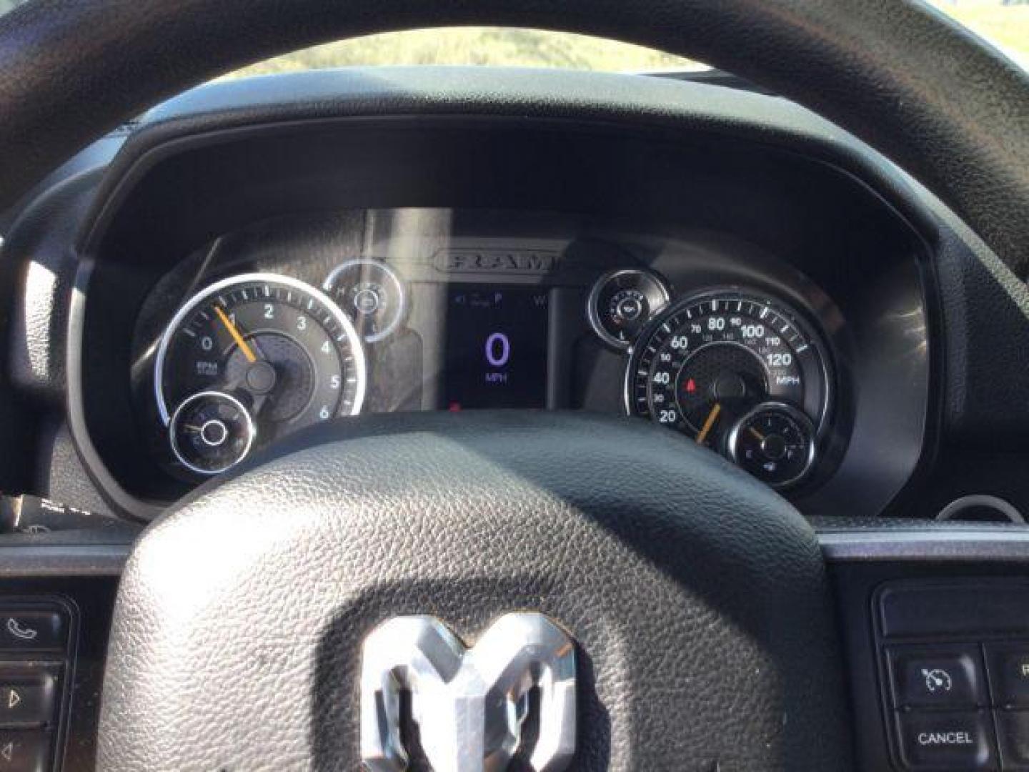 2021 Bright White Clearcoat /Diesel Gray/Black Ram 3500 Tradesman Crew Cab 4x4 8' Box (3C63R3GJ6MG) with an HEMI 6.4L V-8 VVT variable valve control engine, 6-Speed Automatic transmission, located at 1801 Main Street, Lewiston, 83501, (208) 743-9371, 46.417065, -117.004799 - Photo#9