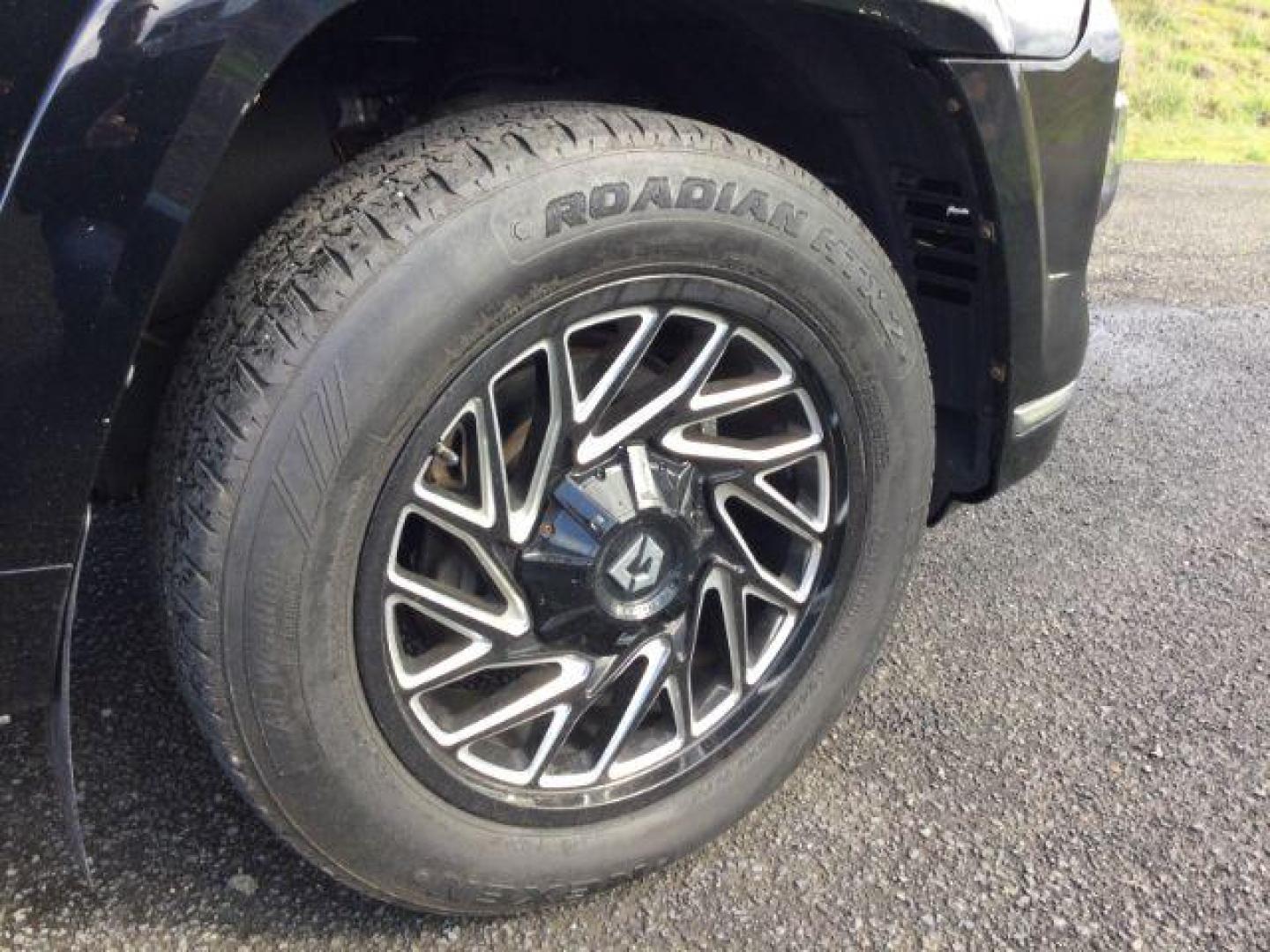 2017 Midnight Black Metallic /Redwood Toyota 4Runner Limited (JTEBU5JR5H5) with an 4L V-6 DOHC engine, Auto, 5-Spd SeqShft transmission, located at 1801 Main Street, Lewiston, 83501, (208) 743-9371, 46.417065, -117.004799 - Photo#13