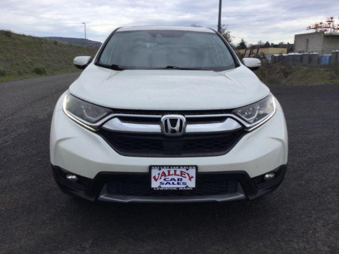 2018 White Diamond Pearl /Black Honda CR-V EX (2HKRW2H5XJH) with an 1.5L I-4 gasoline direct injection engine, CVT Automatic transmission, located at 1801 Main Street, Lewiston, 83501, (208) 743-9371, 46.417065, -117.004799 - Photo#2