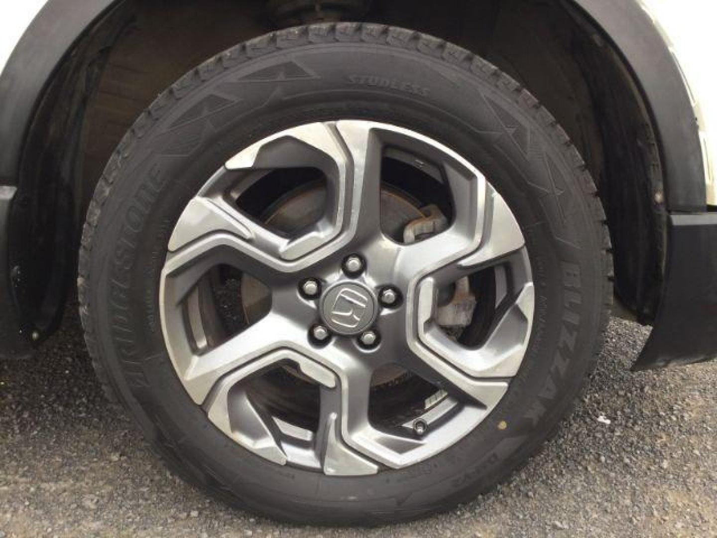 2018 White Diamond Pearl /Black Honda CR-V EX (2HKRW2H5XJH) with an 1.5L I-4 gasoline direct injection engine, CVT Automatic transmission, located at 1801 Main Street, Lewiston, 83501, (208) 743-9371, 46.417065, -117.004799 - Photo#21