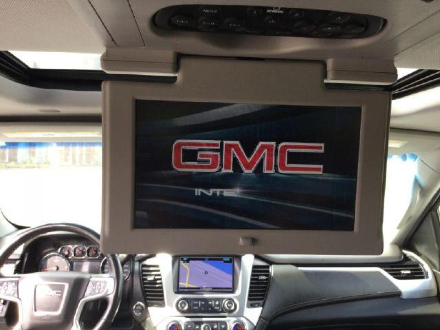 2019 Quicksilver Metallic /Jet Black GMC Yukon XL SLT (1GKS2GKCXKR) with an EcoTec3 5.3L V-8 gasoline direct injection engine, 6-Speed Automatic transmission, located at 1801 Main Street, Lewiston, 83501, (208) 743-9371, 46.417065, -117.004799 - Photo#17