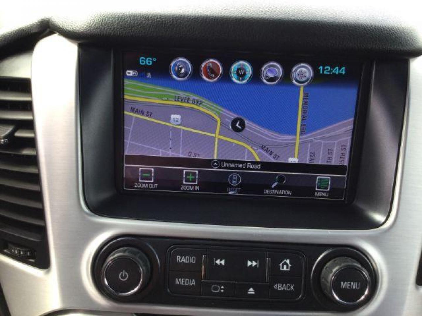 2019 Quicksilver Metallic /Jet Black GMC Yukon XL SLT (1GKS2GKCXKR) with an EcoTec3 5.3L V-8 gasoline direct injection engine, 6-Speed Automatic transmission, located at 1801 Main Street, Lewiston, 83501, (208) 743-9371, 46.417065, -117.004799 - Photo#23