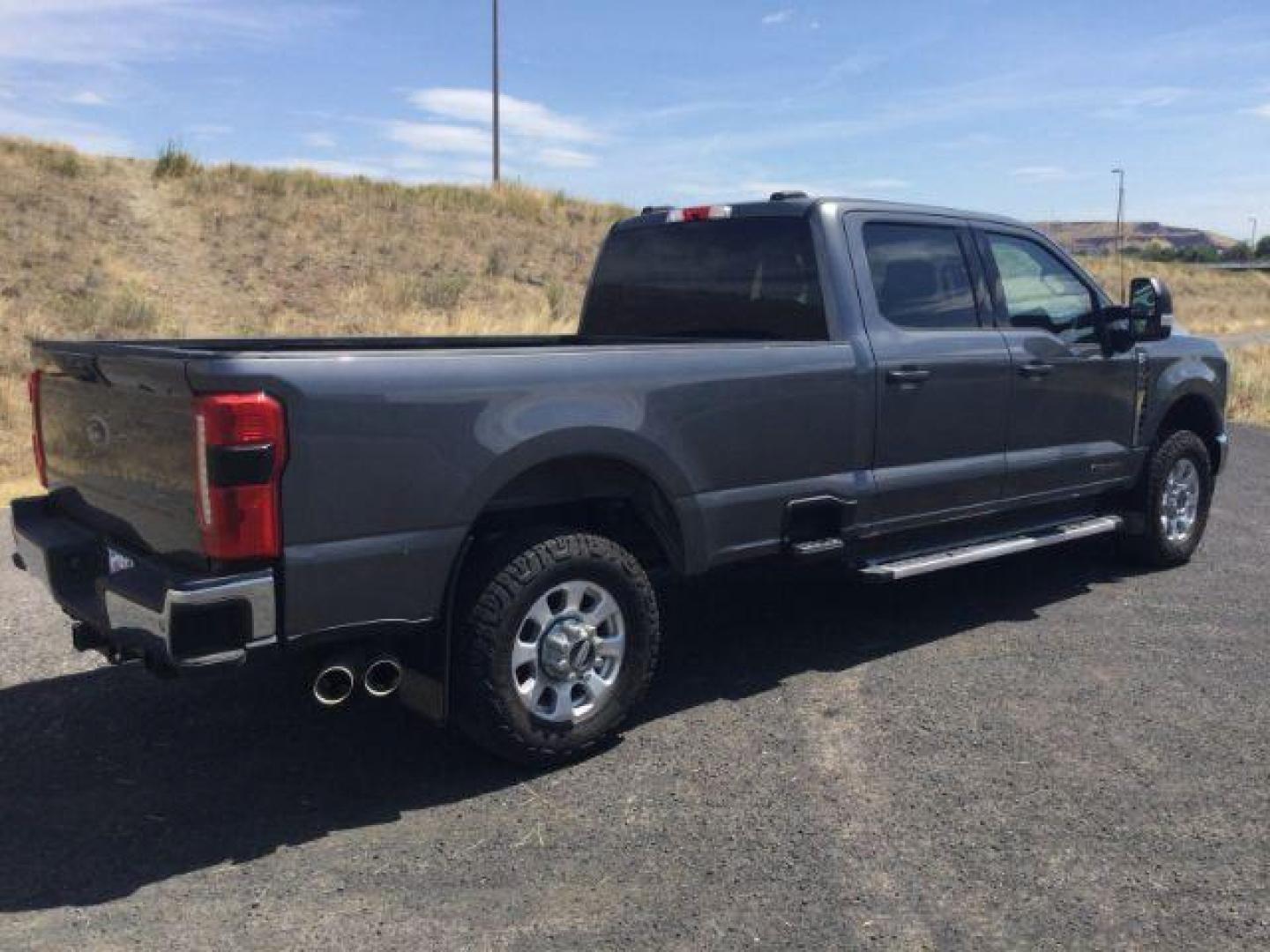 2023 Carbonized Gray Metallic /Medium Dark Slate Ford F-350 XLT (1FT8W3BT4PE) with an Powerstroke 6.7L V-8 diesel direct injection engine, 10 speed automatic transmission, located at 1801 Main Street, Lewiston, 83501, (208) 743-9371, 46.417065, -117.004799 - Photo#16