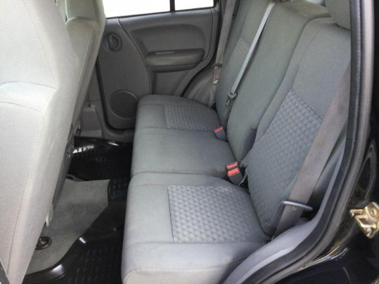 2006 Black Clearcoat /Medium Slate Gray Jeep Liberty Sport (1J4GL48K06W) with an Power Tech 3.7L V-6 regular unleaded engine, automatic transmission, located at 1801 Main Street, Lewiston, 83501, (208) 743-9371, 46.417065, -117.004799 - Photo#11