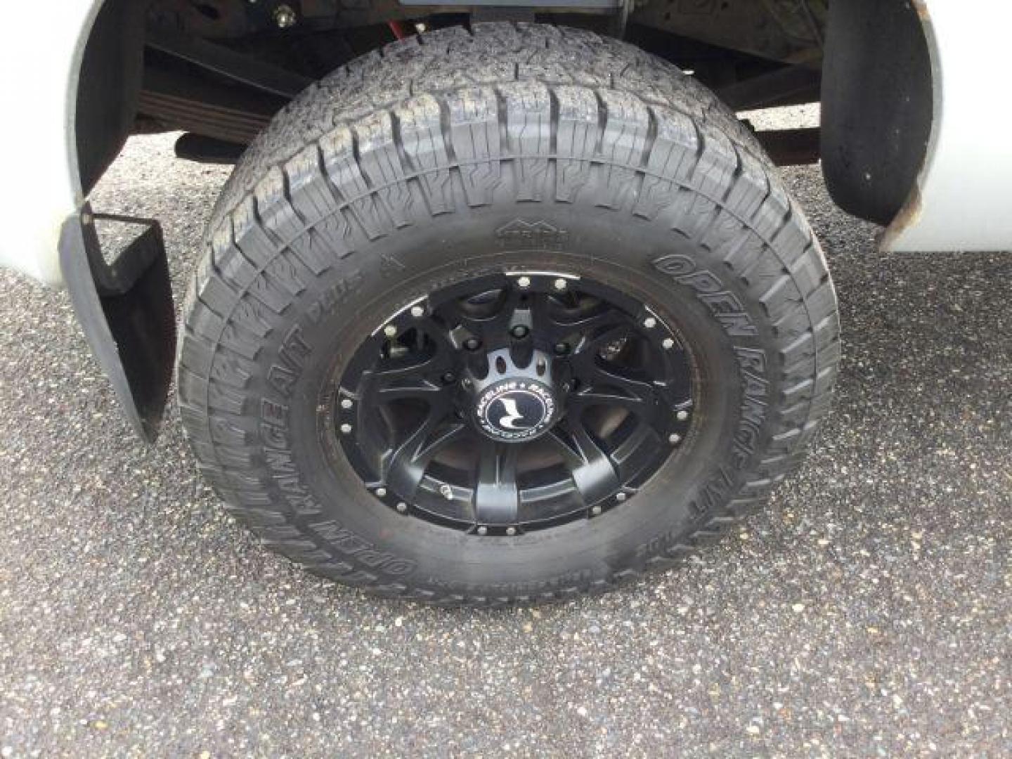 2001 Silver Clearcoat Metallic /Black Leather Ford F-250 XLT Crew Cab Long Bed 4WD (1FTNW21F11E) with an Powerstroke 7.3L V-8 diesel direct injection engine, 4 speed automatic transmission, located at 1801 Main Street, Lewiston, 83501, (208) 743-9371, 46.417065, -117.004799 - Photo#18
