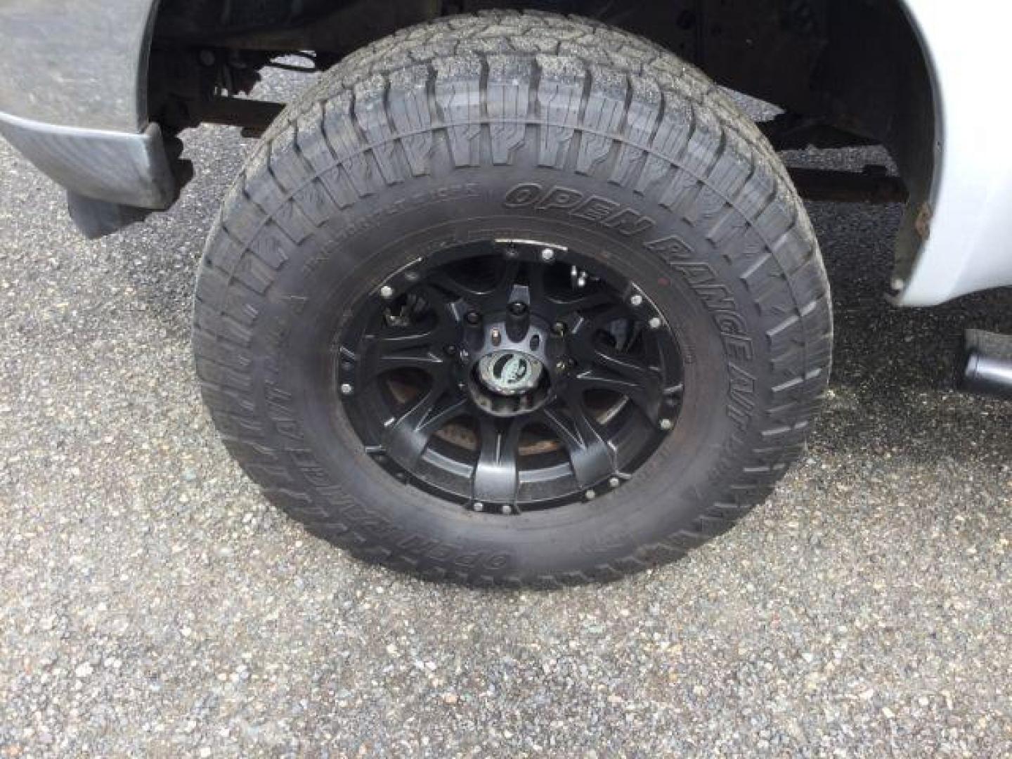 2001 Silver Clearcoat Metallic /Black Leather Ford F-250 XLT Crew Cab Long Bed 4WD (1FTNW21F11E) with an Powerstroke 7.3L V-8 diesel direct injection engine, 4 speed automatic transmission, located at 1801 Main Street, Lewiston, 83501, (208) 743-9371, 46.417065, -117.004799 - Photo#19