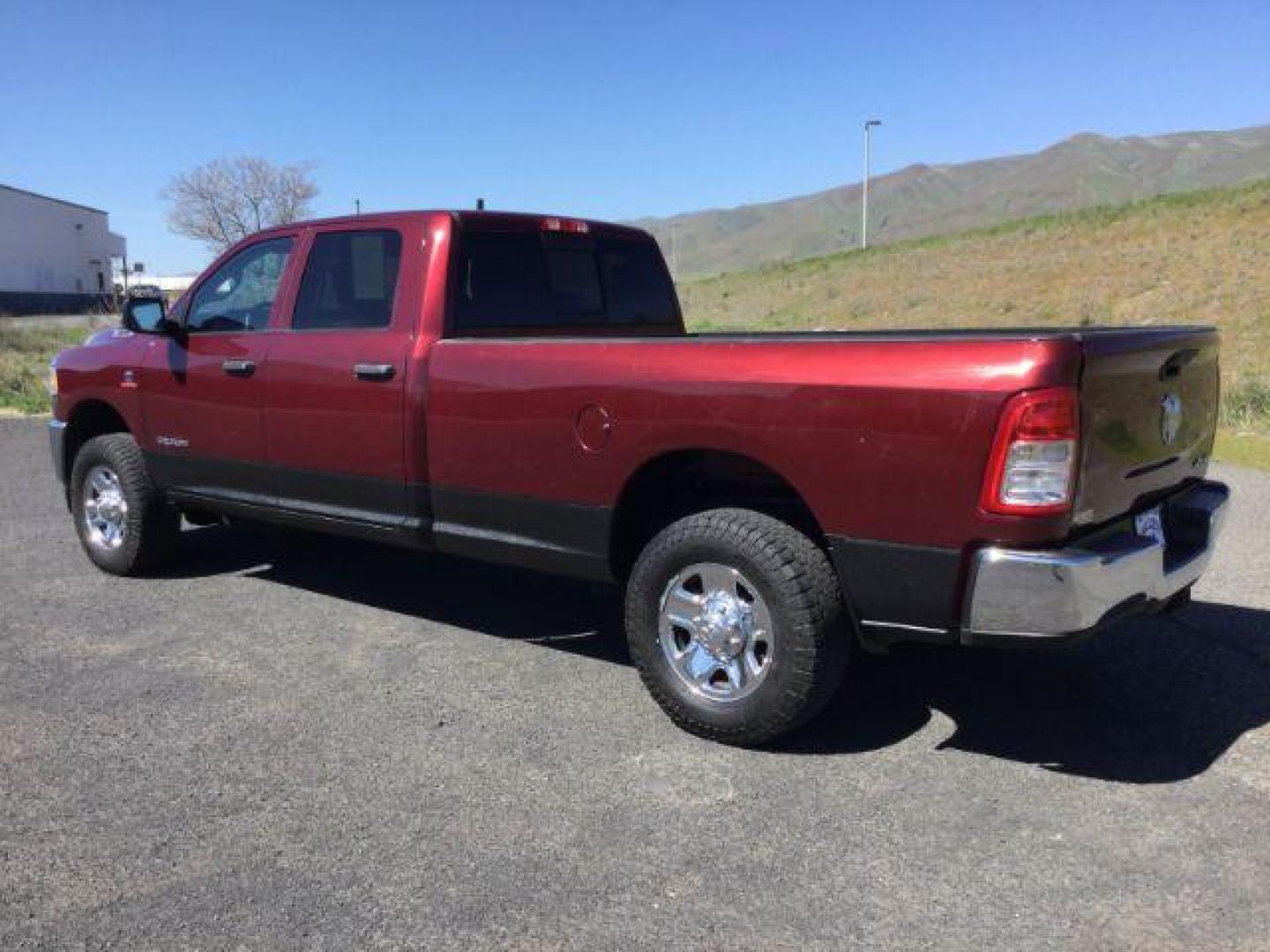 2019 Delmonico Red Pearlcoat /Diesel Gray/Black Ram 2500 Tradesman Crew Cab 4x4 8' Box (3C6UR5HL3KG) with an Cummins 6.7L I-6 diesel direct injection engine, 6-Speed Automatic transmission, located at 1801 Main Street, Lewiston, 83501, (208) 743-9371, 46.417065, -117.004799 - Photo#13