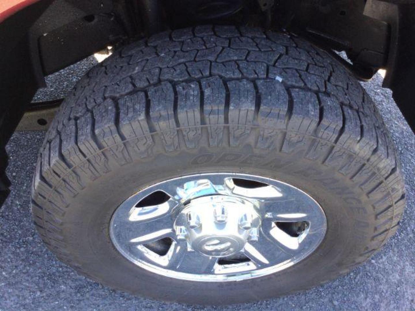 2019 Delmonico Red Pearlcoat /Diesel Gray/Black Ram 2500 Tradesman Crew Cab 4x4 8' Box (3C6UR5HL3KG) with an Cummins 6.7L I-6 diesel direct injection engine, 6-Speed Automatic transmission, located at 1801 Main Street, Lewiston, 83501, (208) 743-9371, 46.417065, -117.004799 - Photo#18