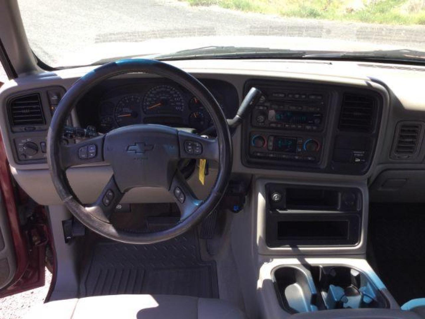 2004 Sport Red Metallic /Medium Gray Chevrolet Silverado 2500HD LT (1GCHK29U74E) with an Vortec 6L V-8 regular unleaded engine, 4 speed automatic transmission, located at 1801 Main Street, Lewiston, 83501, (208) 743-9371, 46.417065, -117.004799 - Photo#4
