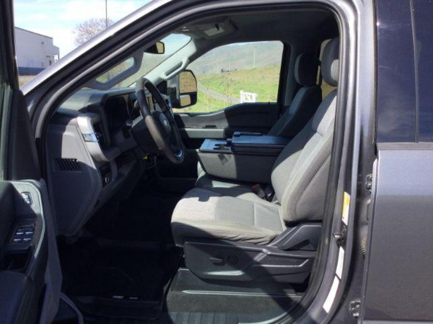 2023 Carbonized Gray Metallic /Medium Dark Slate Ford F-350 XLT (1FT8W3BT2PE) with an Powerstroke 6.7L V-8 diesel direct injection engine, 10 speed automatic transmission, located at 1801 Main Street, Lewiston, 83501, (208) 743-9371, 46.417065, -117.004799 - Photo#3