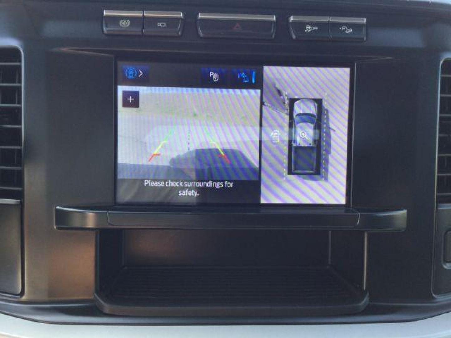 2023 Carbonized Gray Metallic /Medium Dark Slate Ford F-350 XLT (1FT8W3BT2PE) with an Powerstroke 6.7L V-8 diesel direct injection engine, 10 speed automatic transmission, located at 1801 Main Street, Lewiston, 83501, (208) 743-9371, 46.417065, -117.004799 - Photo#6