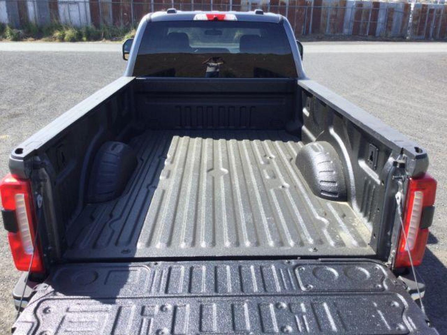 2023 Carbonized Gray Metallic /Medium Dark Slate Ford F-350 XLT (1FT8W3BT2PE) with an Powerstroke 6.7L V-8 diesel direct injection engine, 10 speed automatic transmission, located at 1801 Main Street, Lewiston, 83501, (208) 743-9371, 46.417065, -117.004799 - Photo#12