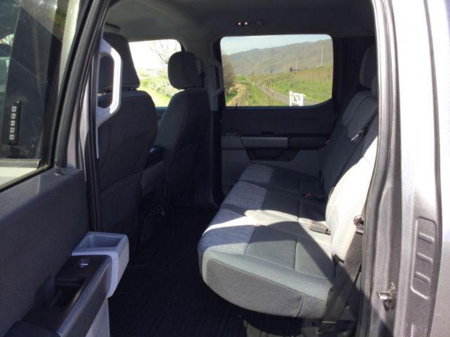 2023 Carbonized Gray Metallic /Medium Dark Slate Ford F-350 XLT (1FT8W3BT2PE) with an Powerstroke 6.7L V-8 diesel direct injection engine, 10 speed automatic transmission, located at 1801 Main Street, Lewiston, 83501, (208) 743-9371, 46.417065, -117.004799 - Photo#20