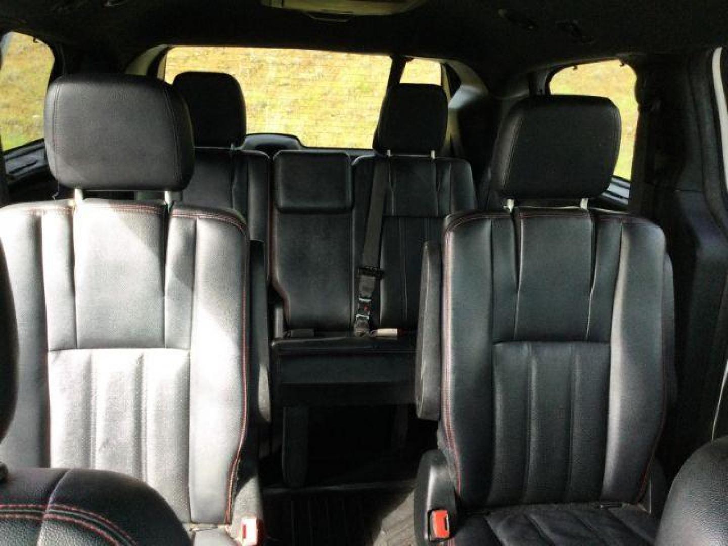 2017 White Knuckle Clearcoat /Black Leather Dodge Grand Caravan GT (2C4RDGEG5HR) with an Pentastar 3.6L V-6 DOHC engine, 6-Speed Automatic transmission, located at 1801 Main Street, Lewiston, 83501, (208) 743-9371, 46.417065, -117.004799 - Photo#19