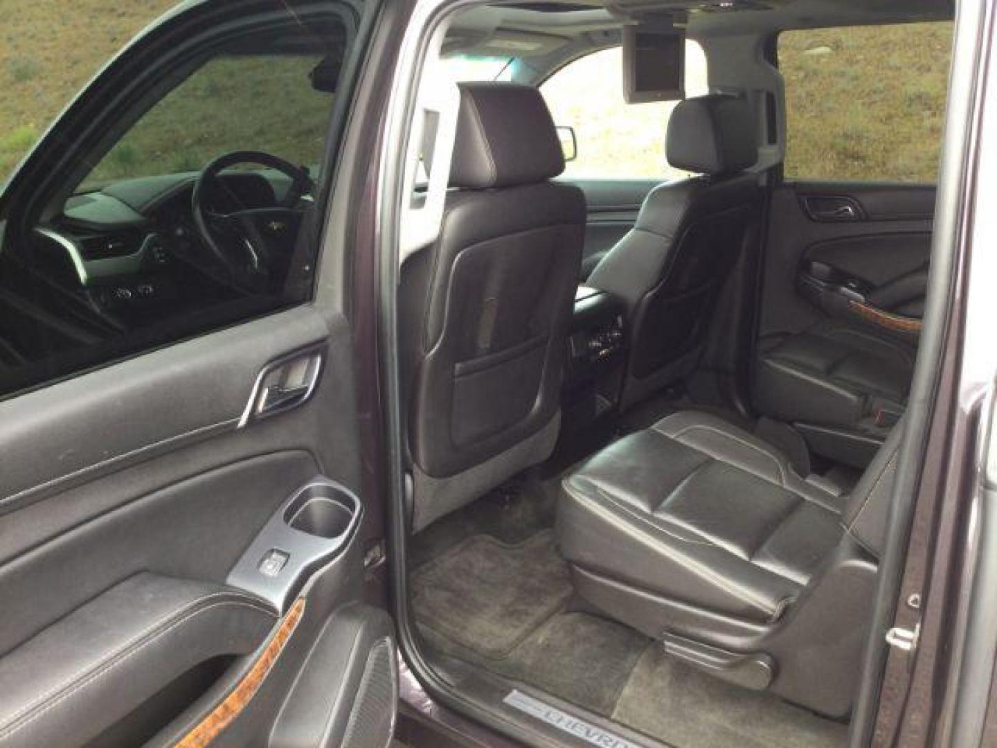2015 Tungsten Metallic /Jet Black Chevrolet Suburban 1500 LTZ (1GNSKKKC7FR) with an EcoTec3 5.3L V-8 gasoline direct injection engine, 6-Speed Automatic transmission, located at 1801 Main Street, Lewiston, 83501, (208) 743-9371, 46.417065, -117.004799 - Photo#6