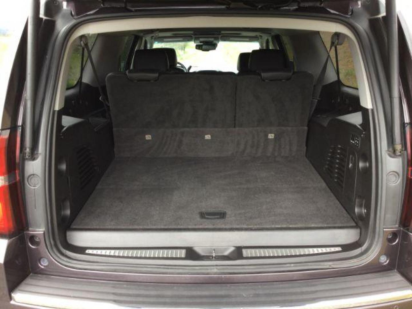 2015 Tungsten Metallic /Jet Black Chevrolet Suburban 1500 LTZ (1GNSKKKC7FR) with an EcoTec3 5.3L V-8 gasoline direct injection engine, 6-Speed Automatic transmission, located at 1801 Main Street, Lewiston, 83501, (208) 743-9371, 46.417065, -117.004799 - Photo#12