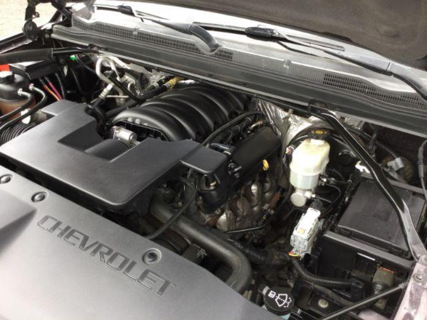 2015 Tungsten Metallic /Jet Black Chevrolet Suburban 1500 LTZ (1GNSKKKC7FR) with an EcoTec3 5.3L V-8 gasoline direct injection engine, 6-Speed Automatic transmission, located at 1801 Main Street, Lewiston, 83501, (208) 743-9371, 46.417065, -117.004799 - Photo#13
