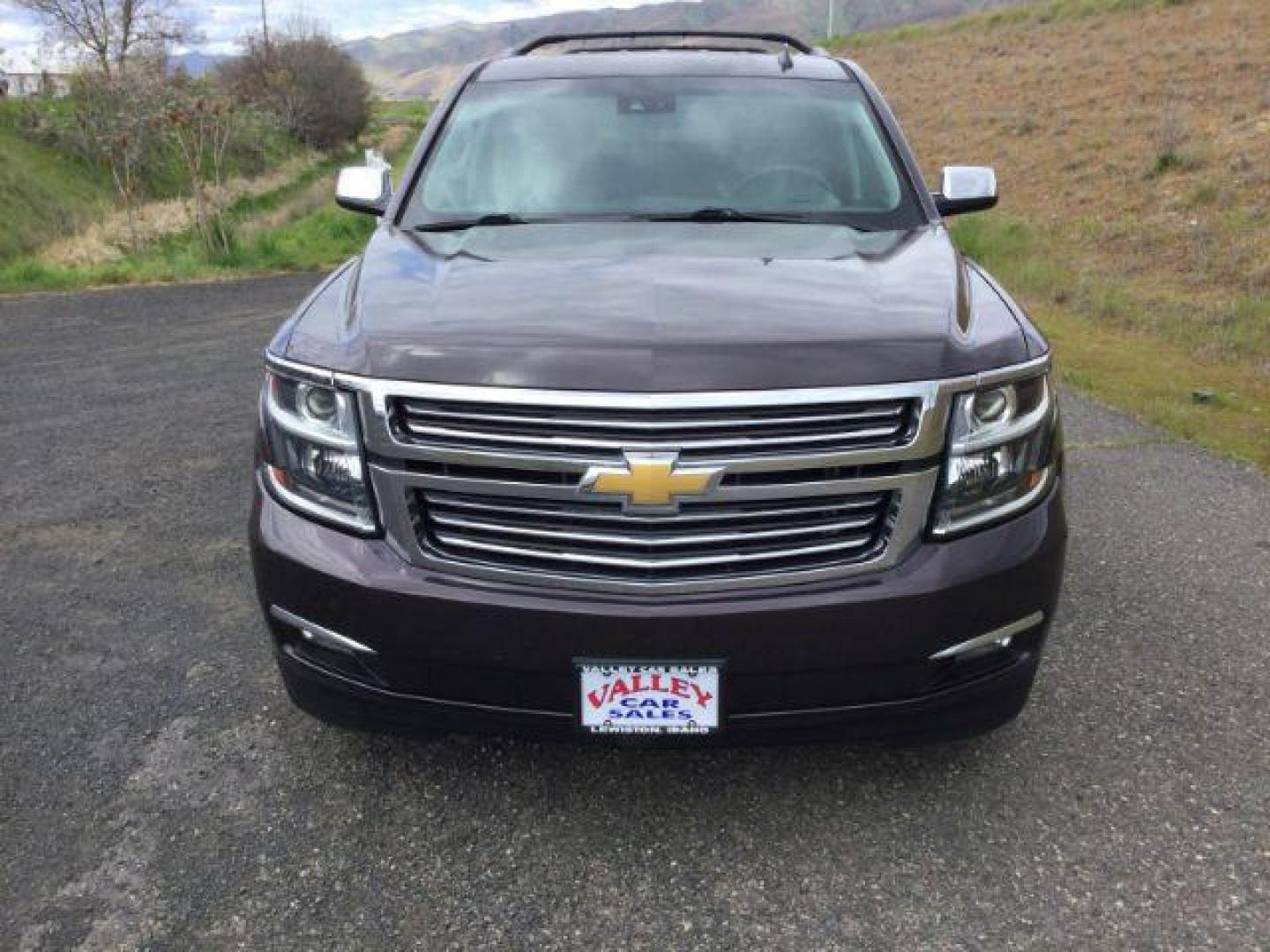 2015 Tungsten Metallic /Jet Black Chevrolet Suburban 1500 LTZ (1GNSKKKC7FR) with an EcoTec3 5.3L V-8 gasoline direct injection engine, 6-Speed Automatic transmission, located at 1801 Main Street, Lewiston, 83501, (208) 743-9371, 46.417065, -117.004799 - Photo#15