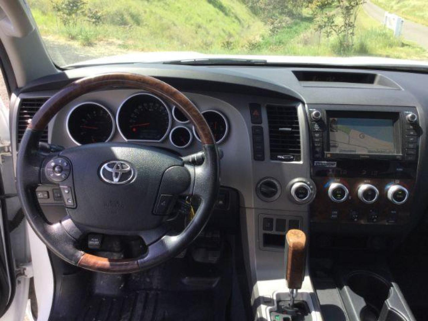 2012 Super White /Black Toyota Tundra Platinum Crew Max 4x4 (5TFHY5F10CX) with an I-FORCE 5.7L V-8 DOHC engine, 6-Speed Automatic transmission, located at 1801 Main Street, Lewiston, 83501, (208) 743-9371, 46.417065, -117.004799 - Photo#6
