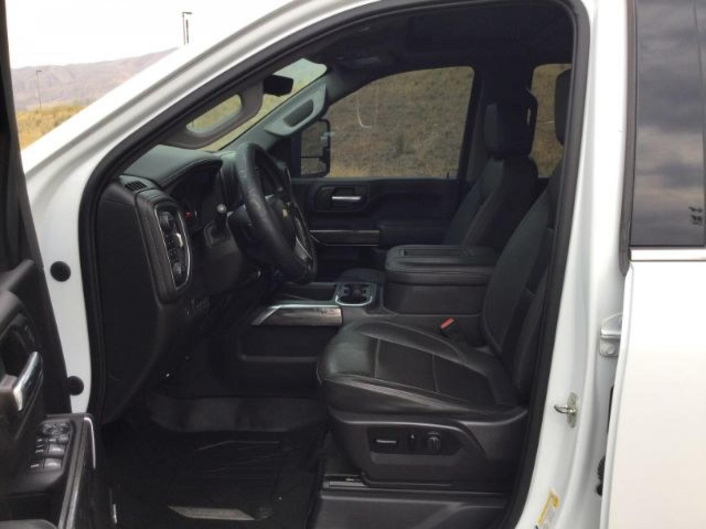 2021 Summit White /Jet Black Chevrolet Silverado 2500HD LTZ (1GC1YPE78MF) , located at 1801 Main Street, Lewiston, 83501, (208) 743-9371, 46.417065, -117.004799- Photo#3