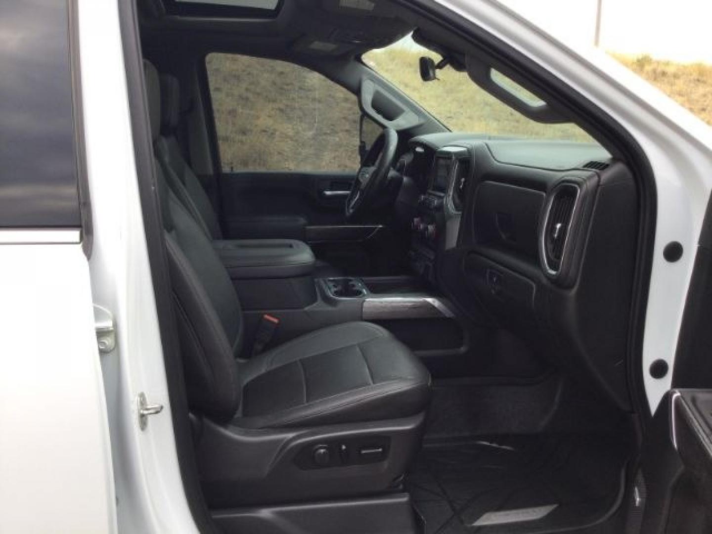 2021 Summit White /Jet Black Chevrolet Silverado 2500HD LTZ (1GC1YPE78MF) , located at 1801 Main Street, Lewiston, 83501, (208) 743-9371, 46.417065, -117.004799- Photo#22