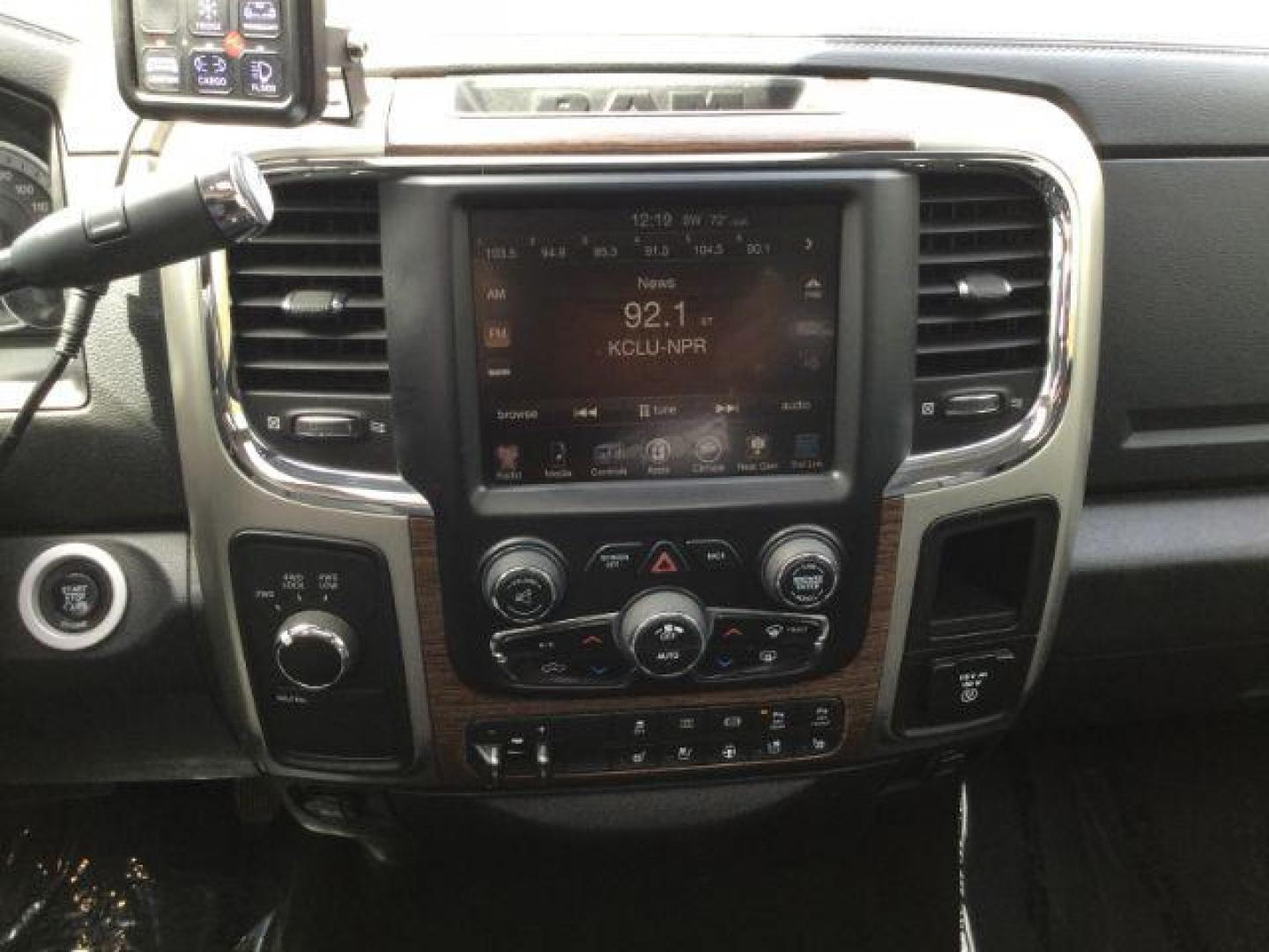 2016 Pearl White /Black Ram 2500 Laramie (3C6UR5FL3GG) with an Cummins 6.7L I-6 diesel direct injection engine, 6-Speed Automatic transmission, located at 1801 Main Street, Lewiston, 83501, (208) 743-9371, 46.417065, -117.004799 - Photo#22