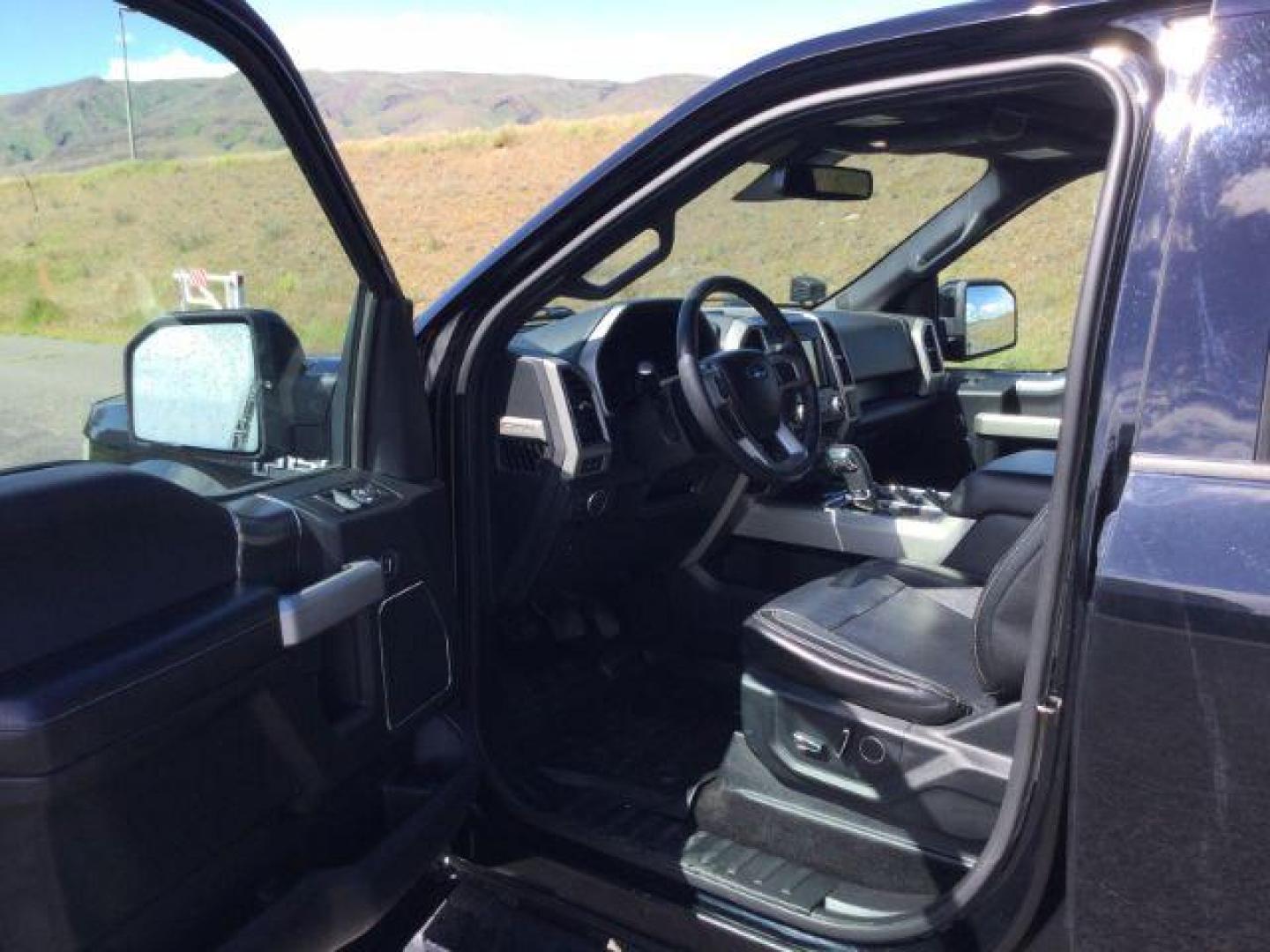2017 Shadow Black /Black Ford F-150 LARIAT (1FTEW1EG4HK) with an EcoBoost 3.5L V-6 gasoline direct injection engine, 10-speed automatic transmission, located at 1801 Main Street, Lewiston, 83501, (208) 743-9371, 46.417065, -117.004799 - Photo#4